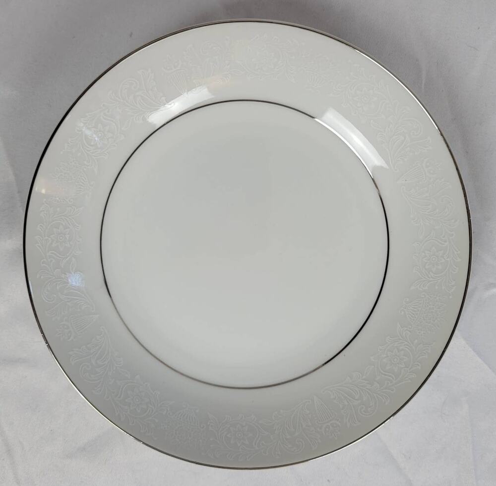 Crown Victoria Lovelace 5.5" China Bowl